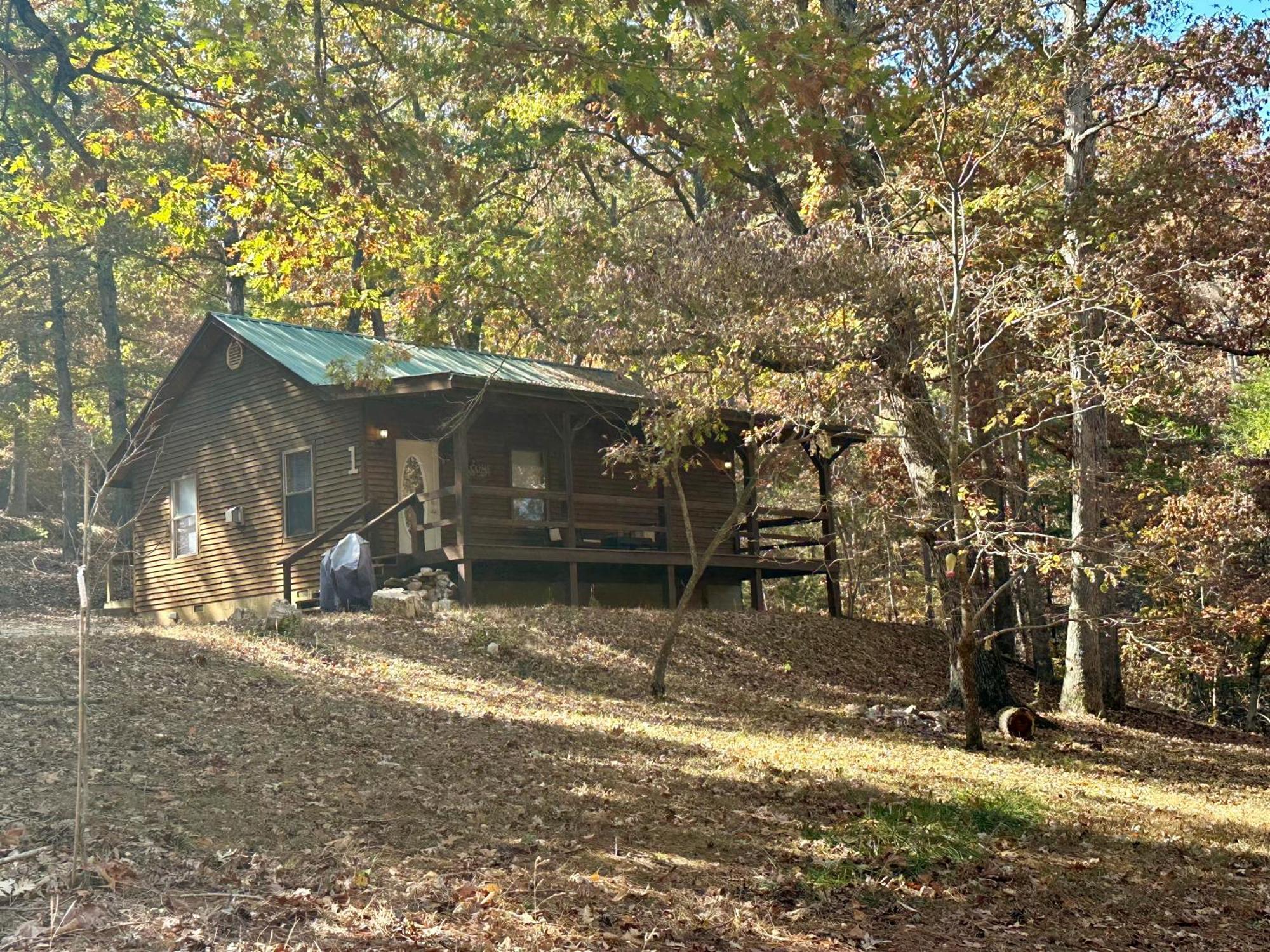 Cedar Creek Cabins #1 - Giant Spa Tub, Large Wooded Porch, Full Kitchen, 1 Bedroom ユリーカ・スプリングス エクステリア 写真